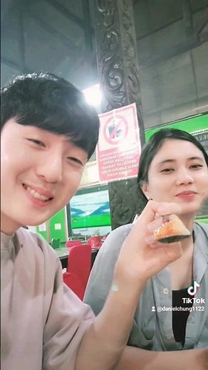 pertama kali cobain Makanan Khas PONTIANAK KALBAR