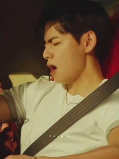 I Want This Truck Driver!!He's So Attractive😭🔥||#Taehyung #Shorts