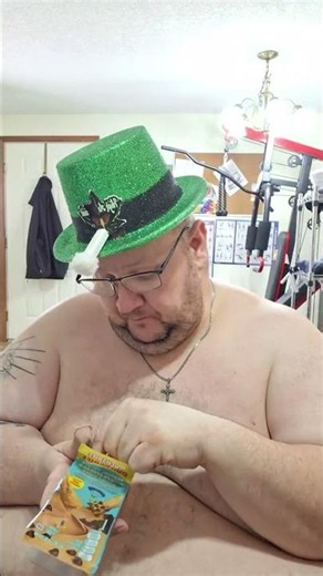 🧹 SPRING CLEANING with a 400LB Fat Guy?! 😳 FREE Workout Included 💪 Road to 250K!