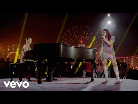 Can I Get A Chee Hoo? (From "Moana 2") (Surprise Live Performance at Disneyland Resort)