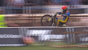 🐯🆚♣️ Sheffield raced to an emphatic 55-35 home win over Roses rivals Belle Vue at Owlerton. A statement performance live on TNT Sports 🎬 ©️ TNT Sports Bikes | #️⃣ #SHEBEL | British Speedway