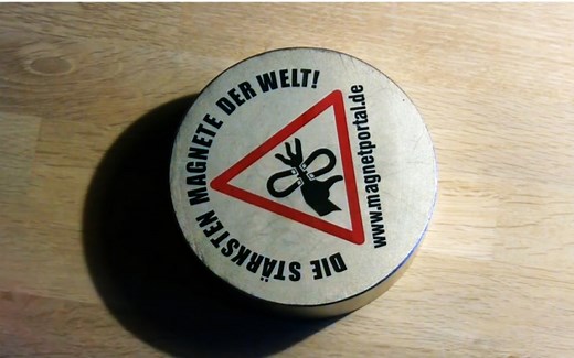 超强钕磁铁毁灭计算机【辉光字幕组】