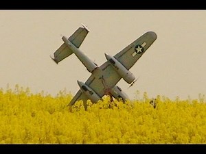 RC PLANE CRASH - B 25 MITCHELL - HANGER 9 EP CRASHES IN CROPS