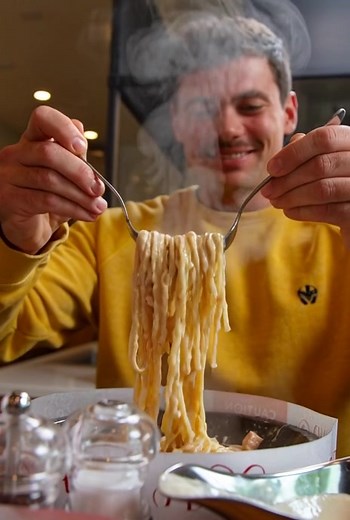 You’ve had pasta… but have you had SIZZLING pasta? 👀🔥 Mix it. Sauce it. Make it yours. This is pasta with personality and a great value 🍝✨ | Pepper Lunch USA