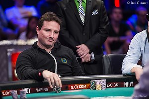 Table finale Main Event WSOP 2014 : Bruno Politano, premier November Nine brésilien