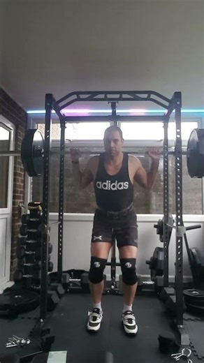 Barbell squats 120 x 1, no deads this week :*(