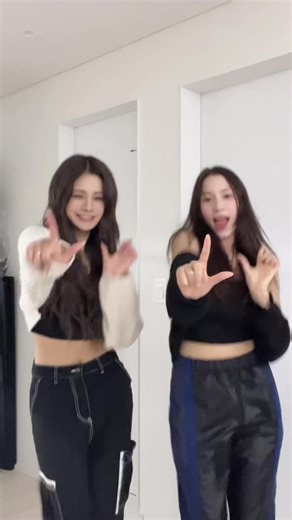 신난댱 Happily ever after 💛🩷