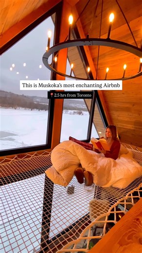 Christine & Sarah MacLean on Instagram: "📌 SAVE THIS POST for Ontario winter getaway inspo & share this with someone you’d stay here with! You can live out your childhood treehouse dreams at The Water’s Edge located in Muskoka Ontario. Only this “treehouse” is a bit more sophisticated because it includes: ✨ full kitchen ✨ hot tub ✨ living room with fireplace ✨ 4 bedrooms ✨ lakefront for those warmer months ✨ Plus, it was designed with sustainability in mind, which we always love to hear! This i