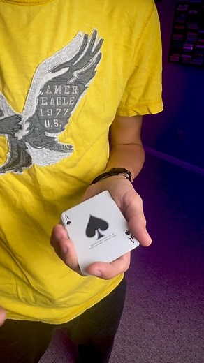 Card Perfect Magician on Instagram: "CARDINI CHANGE TUTORIAL #cardtrick #magictrick #sleightofhand #cardmagic #cardtricktutorial #magictricktutorial #magician #magic"