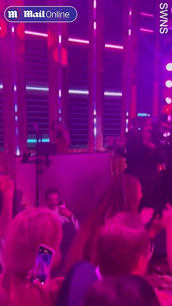 Beyonce dances to own song Love On Top at friend's wedding