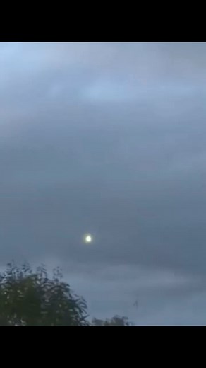 47K views · 1.5K reactions | UFO?  #UFO #Alient #alieen #Archaeology #AncientSacrifices #UnsolvedHistory #ChimuCulture #AncientMystery #ArchaeologicalDiscovery #Ancient #Archaeology #Mystery #Mummies | Alien & UFO Sightings | Facebook