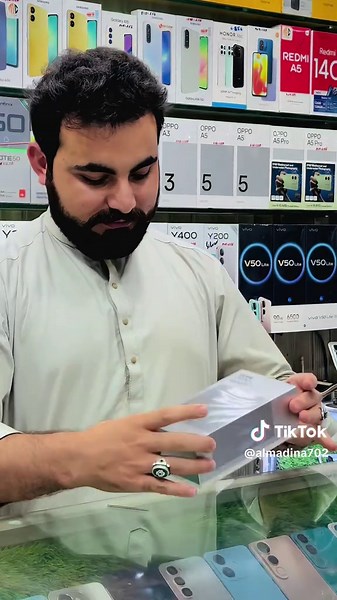 Oppo Reno14 5G Unboxing: Features and First Impressions