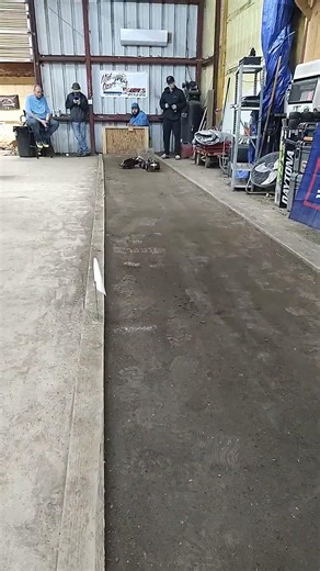 Jeremiah with his chain stretcher truck decided to spit it's body #rc4wd #rctruckpulling