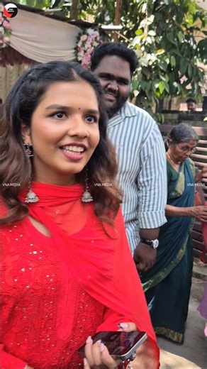 Shreya and Vaishnav are hesitant after the studio inauguration #sreyajayadeep #vaishnav