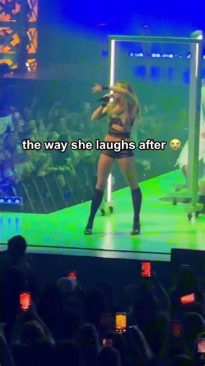 #tatemcrae #tour #dancing #concert #fail #misspossessivetour #liveperformance #deargod #fyp #shorts