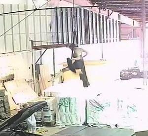 1.5K views | This woman was practicing for an aerial silk recital when the rope holding up the silks snapped, causing her to fall hard to the floor. The rope had frayed from rubbing back and forth, eventually breaking free from the hook. | Jukin Copyright Management | Facebook