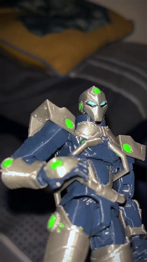 Lowk prefer the old Tech Jacket 🥀 #t13 #fyp #invinciblet13 #invincible #techjacket @✨✝️ KingIsrael_Fig'z🇲🇽✨ @™OLIVER❄️☃️🌲 @Dastnn_figs @🔥✝️Voidzz Figs✝️🔥