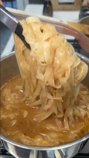 The Creamiest Thai Peanut Ramen I’ve Ever Eaten — One Pan, 15 Minutes