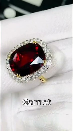 Gold Ring with Garnet and Diamonds – Timeless Passion and Elegance.#jewelry #goldjewellery #garnet