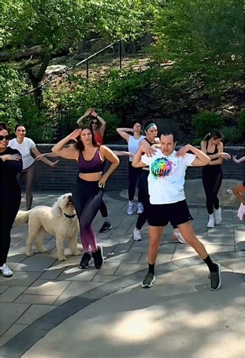 Christina Aguilera's Candyman Performance Highlights