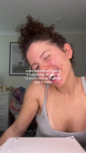 don’t mind the unwashed tan | crying in class footage last day