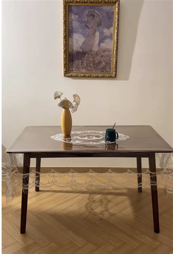 This tablecloth has one job: Make my life easier. It’s doing great. #thanksgiving #christmas #home #party #waterproof