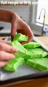 No-Bake Grinch Cool Whip Candy Fluffy No-Bake Grinch Cool Whip Candy with Creamy Green Swirls & Festive Holiday Crunch Ingredients: For the Candy Base: 1 tub (8 oz) Cool Whip, thawed 1 box (3 oz) lime Jell-O (for Grinch-green color) 1 cup boiling water ½ cup cold water For the Crunchy Mix-Ins: ½ cup crushed Christmas candy (green & red M&M’s, Sixlets, or peppermint crunch) | Easy Recipes