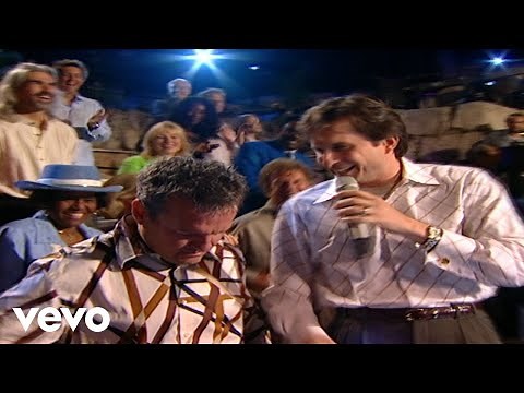 Bill & Gloria Gaither - The River Keeps A-Rollin' [Live] ft. The Booth Brothers
