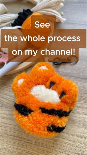 Making a Fluffy Tiger Paw - Step 2