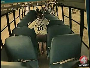 Caught on Tape: Drunk Bus Driver Takes NY Students on Wild Ride (HQ)