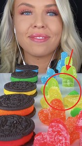 120K views · 1.3K reactions | Felt like tasting the rainbow today 殺  . . . . . . . #asmr #asmrsounds #hunnibeeasmr #satisfying #satisfyingvideo #eating #eatingasmr #trending #foryou #foryoupage #shorts #reels #viral #explorepage #hunnibee | HunniBee ASMR | Facebook