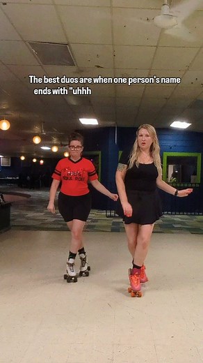 We're supposed to be doing skate 365 but I'm a loser that needs a streak freeze 🥶 option like Duolingo. She's cooler than me. @mumu__punx @skatetownerollerrink #imsn #rollerskating #skatelove #skatelife #skate #patinar | Vera Skates