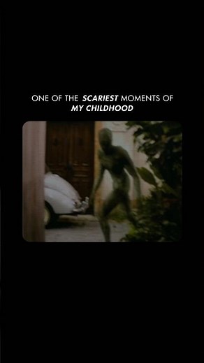 One of the most terrifying moments of my childhood.|🎬: Signs (2002)|
