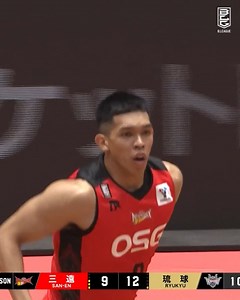 Another solid performance from Thirdy Ravena 18 points & 8 rebounds against the Ryukyu Golden Kings!! #bleague 三遠ネオフェニックス/San-En Neophoenix | B.LEAGUE（Japan Professional Basketball League）