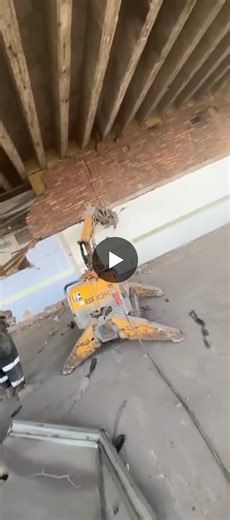 #construction #demolition #brickwork #innovation #safetyfirst #brokk #remotedemolition #ukconstruction #engineering #sitesafety #structuralwork #contractors #builtenvironme | Lee Williamson jnr