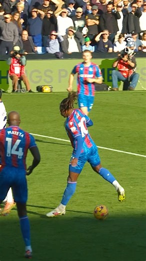 959K views · 10K reactions | The cheekiest of flicks from Eberechi Eze 彩 | Premier League | Facebook