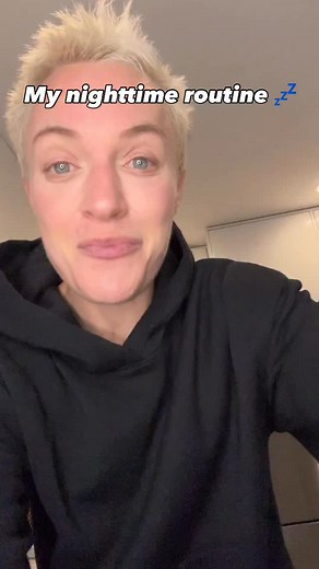 self care doom scrolling = real life 💅 | Emma Willmann