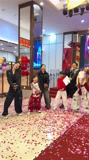 开启舞蹈之旅：温暖心灵舞动时刻