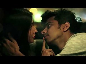 ROMANTIC KISS VIDEO INDIAN ACTORS | BF GF KISS VIDEO | SLOWMOTION BABA