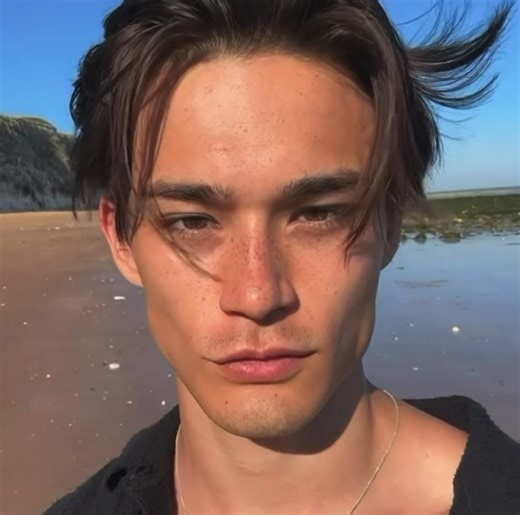 Discover the Art of Modeling with Alex Schlab