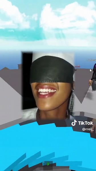 Natural Disaster Survival in Roblox Gameplay