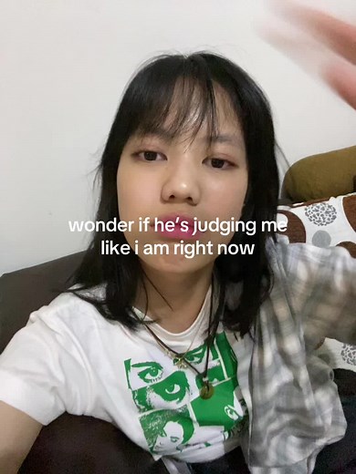 Ariana Grande: Wonder If He's Judging Me Like I Am Right Now