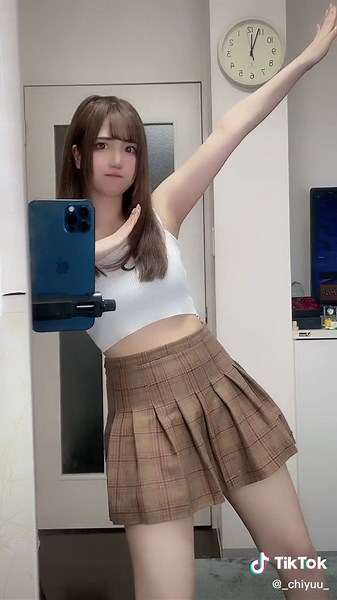 ちゆう Chiyu (@_chiyuu_) - 夏休みやしくだらん投稿してみる