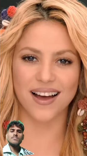 Shakira - Waka Waka (This Time for Africa) (The Official 2010 FIFA World Cup™ Song)