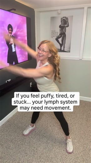 I’m sharing 7 gentle lymphatic exercises you can do right at home to support circulation, reduce puffiness, and feel lighter ✨ These are easy, low-impact movements that don’t require any equipment and are perfect if you’re feeling sluggish, inflamed, or just need a simple reset. 👉 Swipe to the left to see what I do every time at the end of this workout. ⏱️ Do each exercise for 30 seconds to 1 minute 👉 Try them today and let me know how you feel 💬 Comment “LYMPH” if you’ll be joining me ❤️ Sav