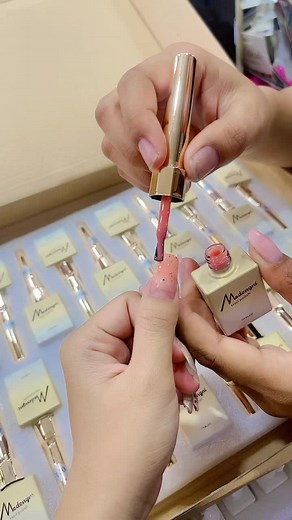 Nail Polish Application Tutorial for Beautiful Nails