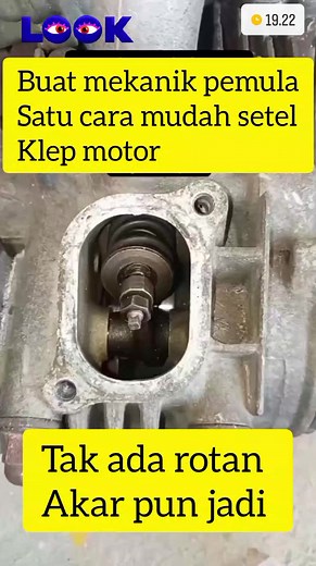 Cara mudah setel klep motor dengan silet #trik #Jangan #beat #BENGKEL #reelsfbpro #alat #SERVIS #pasang #alatbengkel #MOTORMETIC #belajarngonten #Periksa #vario125 #suprabapak #tips #cara | Belajar bengkel motor
