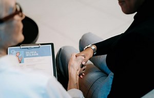 Comment négocier ses conditions contractuelles avant de signer ?