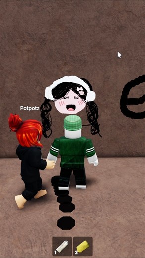 Reacting to people’s drawing in Spray Paint ( Roblox ) 🎨