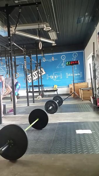 Kiedy crossfitowiec zaczyna wydziwiać na siłowni #gym #crossfit